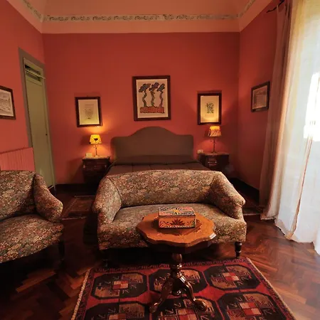 La Dimora Del Genio Bed & Breakfast 3*