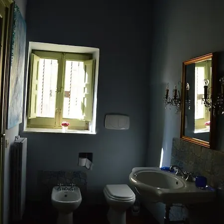 فندق مبيت وإفطار La Dimora Del Genio 3*